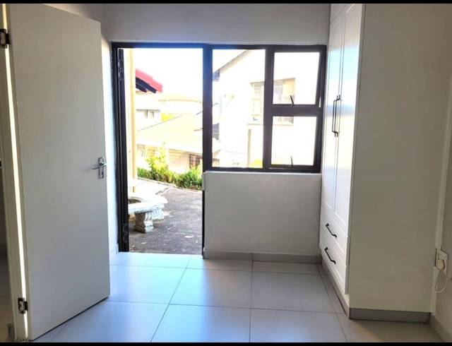 1 BEDROOM APARTMENT FOR SALE IN UVONGO BEACH